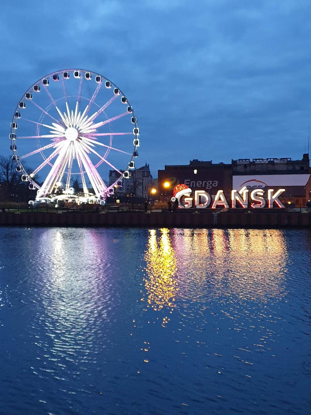 detail kunstner bølge 10 Top Things to do in Gdańsk Poland - Kirra's World